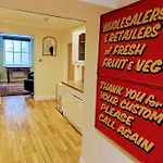 Traditional Georgian Apartment In Central London